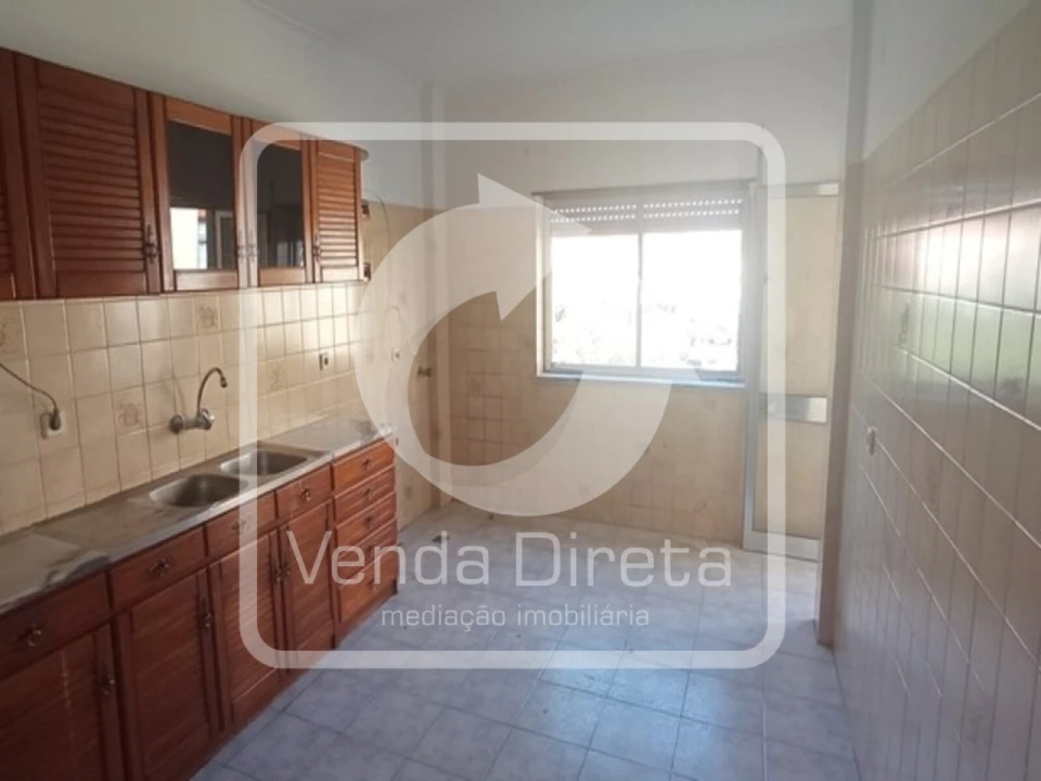 Apartamento T2 para Venda em Pinhal Novo Foto 2
