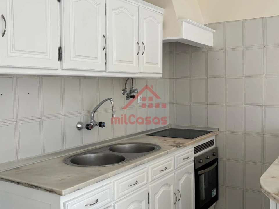 Apartamento T1 para Venda em São João das Lampas e Terrugem Foto 10