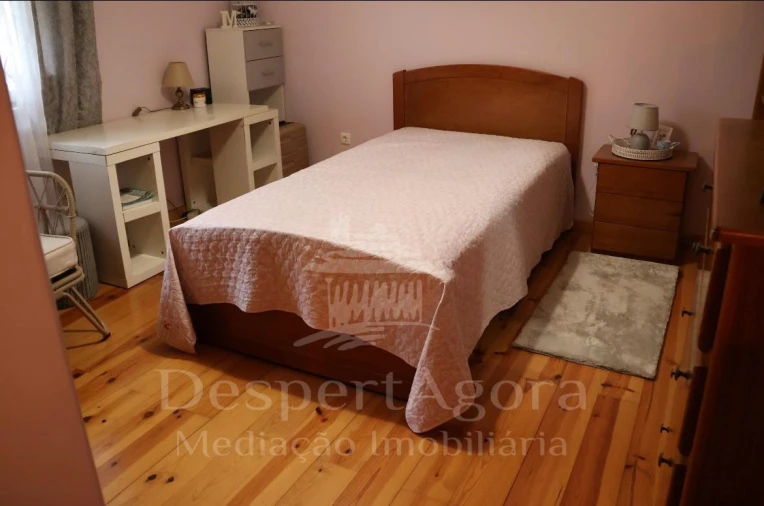 Moradia T3 para Venda em Golegã Foto 9