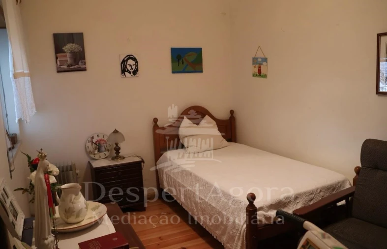 Moradia T3 para Venda em Golegã Foto 11