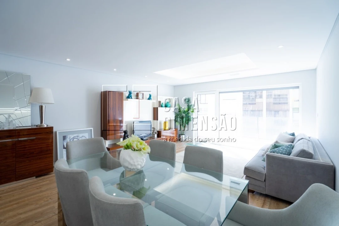 Apartamento T3 para Venda em Carcavelos e Parede Foto 7