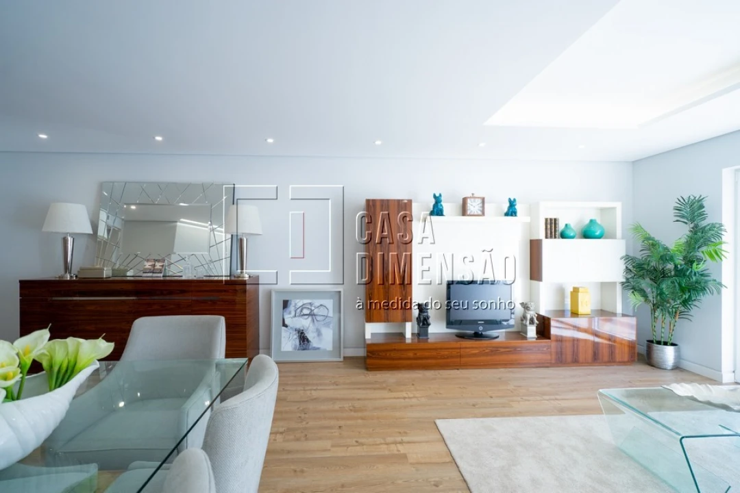 Apartamento T3 para Venda em Carcavelos e Parede Foto 9