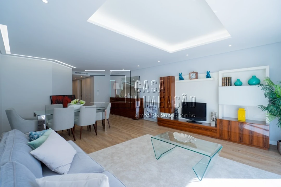 Apartamento T3 para Venda em Carcavelos e Parede Foto 12