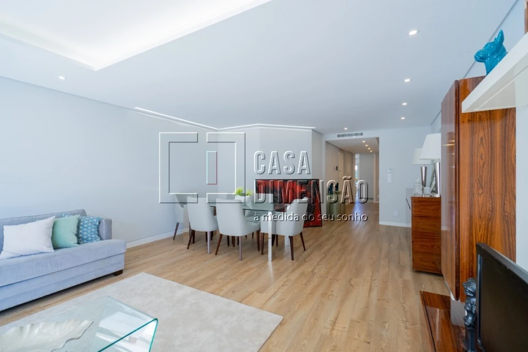 Apartamento T3 para Venda em Carcavelos e Parede Foto 14