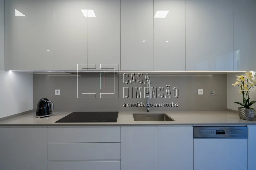 Apartamento T3 para Venda em Carcavelos e Parede Foto 23