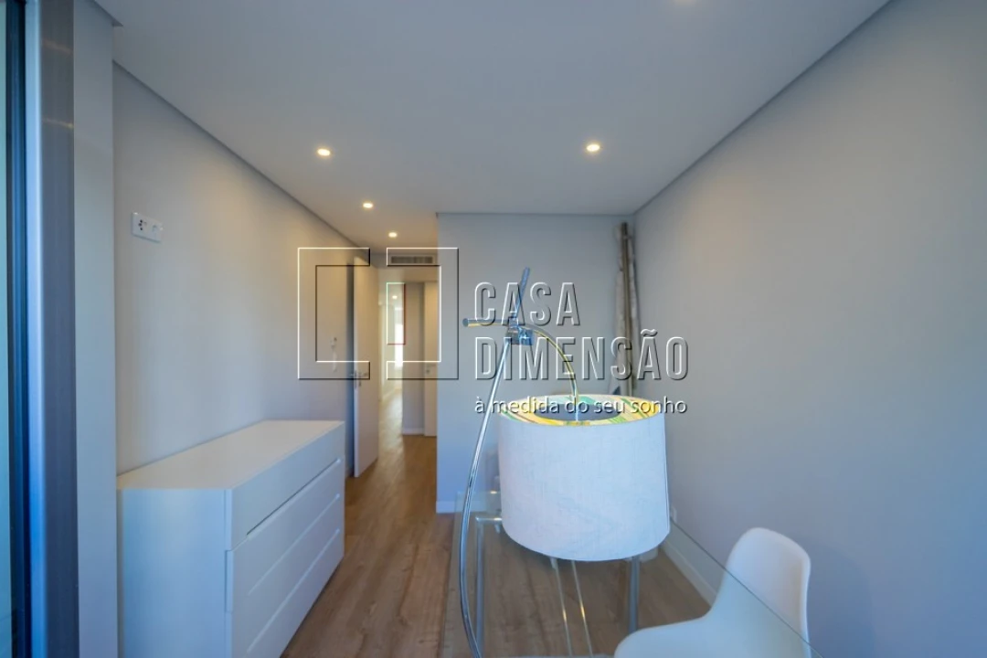 Apartamento T3 para Venda em Carcavelos e Parede Foto 34
