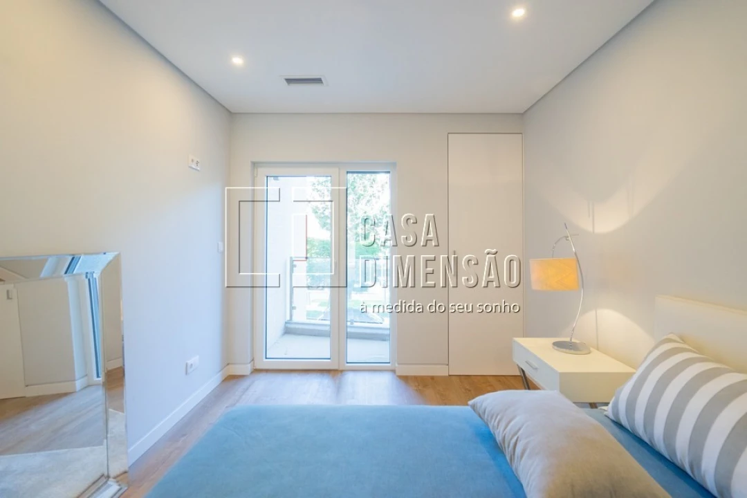 Apartamento T3 para Venda em Carcavelos e Parede Foto 37