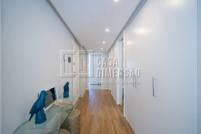 Apartamento T3 para Venda em Carcavelos e Parede