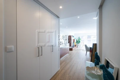 Apartamento T3 para Venda em Carcavelos e Parede