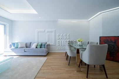 Apartamento T3 para Venda em Carcavelos e Parede
