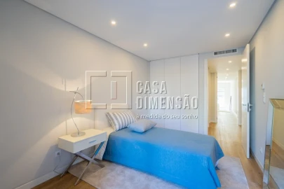 Apartamento T3 para Venda em Carcavelos e Parede