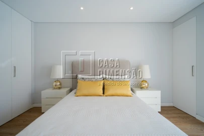 Apartamento T3 para Venda em Carcavelos e Parede