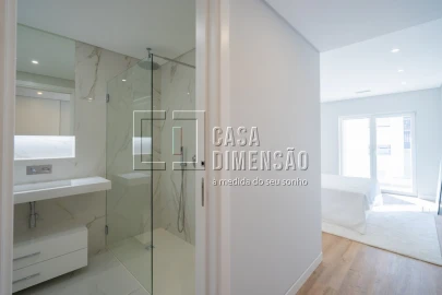 Apartamento T3 para Venda em Carcavelos e Parede