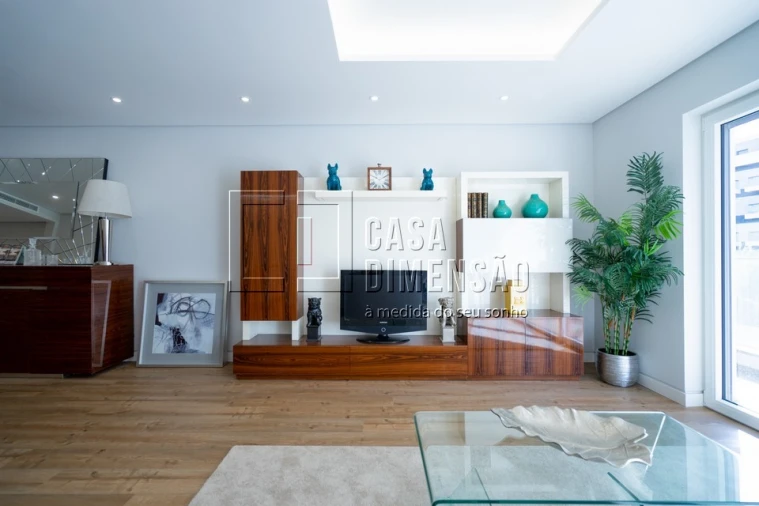 Apartamento T3 para Venda em Carcavelos e Parede Foto 10
