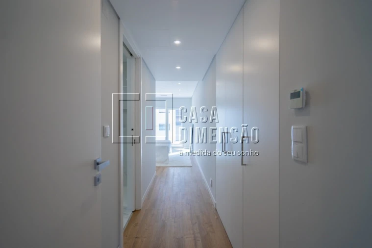 Apartamento T3 para Venda em Carcavelos e Parede Foto 47