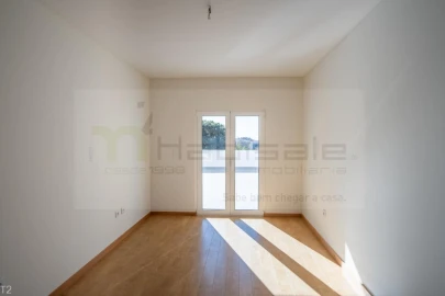 Apartamento T3 para Venda em Carcavelos e Parede
