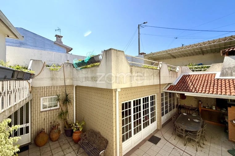 Moradia T3 para Venda em Brufe Foto 28