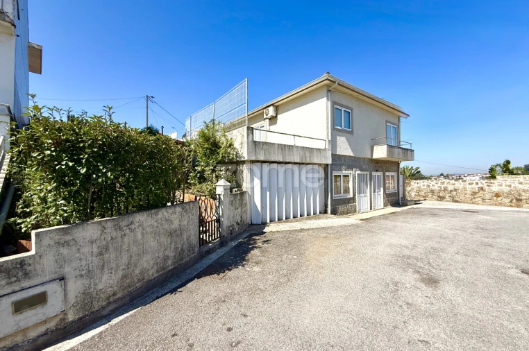 Moradia T3 para Venda em Brufe Foto 31