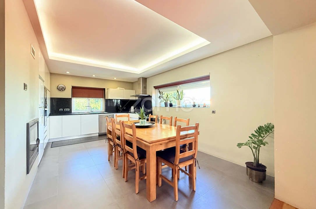 Moradia T3 para Venda em Brufe Foto 6