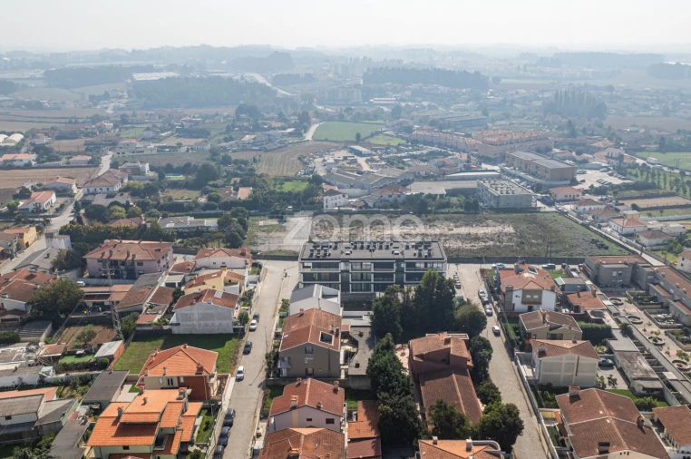 Apartamento T2 para Venda em Vilar de Pinheiro Foto 36