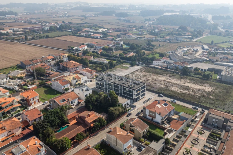 Apartamento T2 para Venda em Vilar de Pinheiro Foto 33