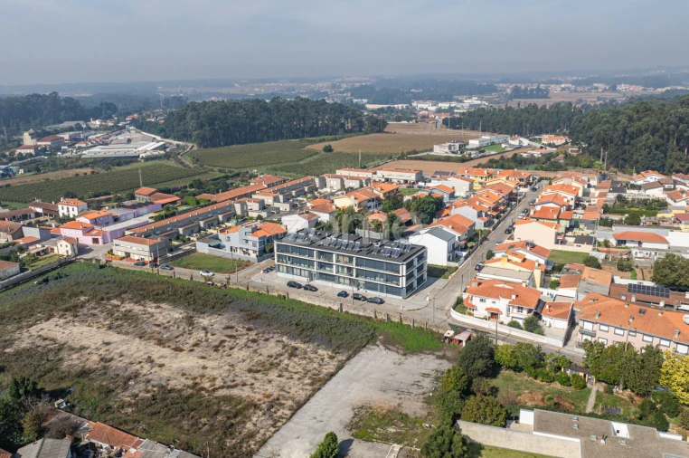 Apartamento T2 para Venda em Vilar de Pinheiro Foto 32