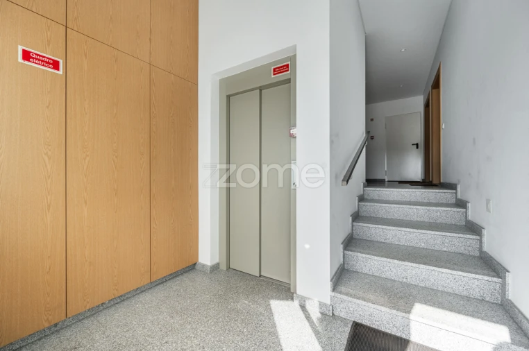 Apartamento T2 para Venda em Vilar de Pinheiro Foto 25