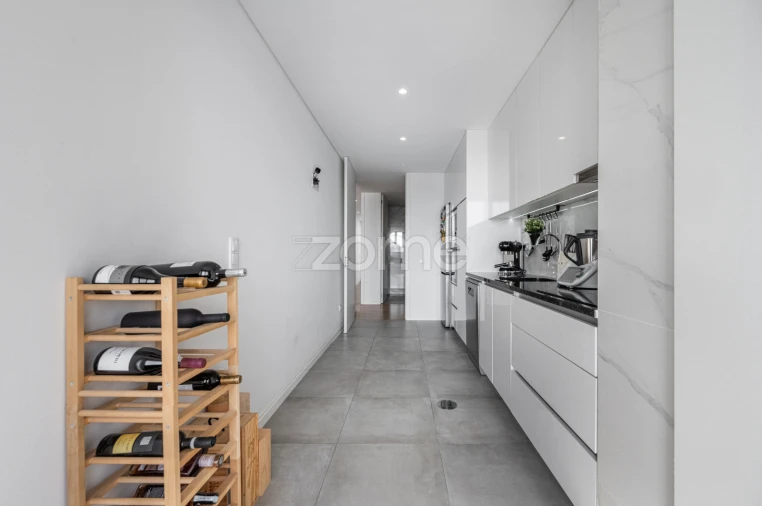 Apartamento T2 para Venda em Vilar de Pinheiro Foto 8