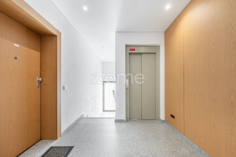 Apartamento T2 para Venda em Vilar de Pinheiro Foto 24