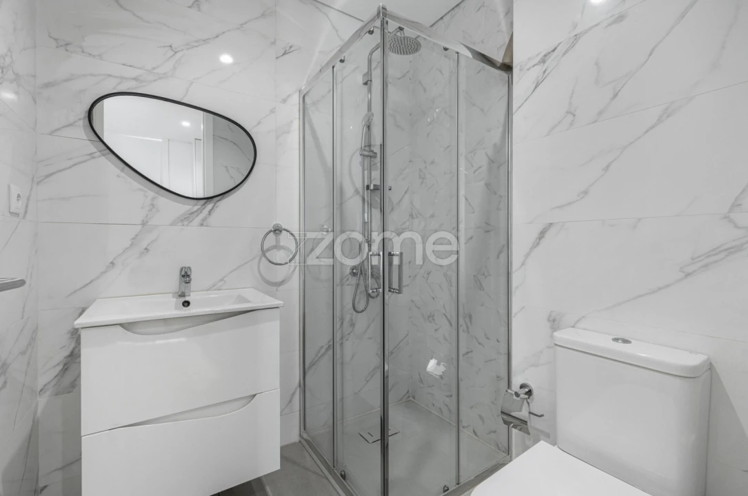 Apartamento T2 para Venda em Vilar de Pinheiro Foto 14