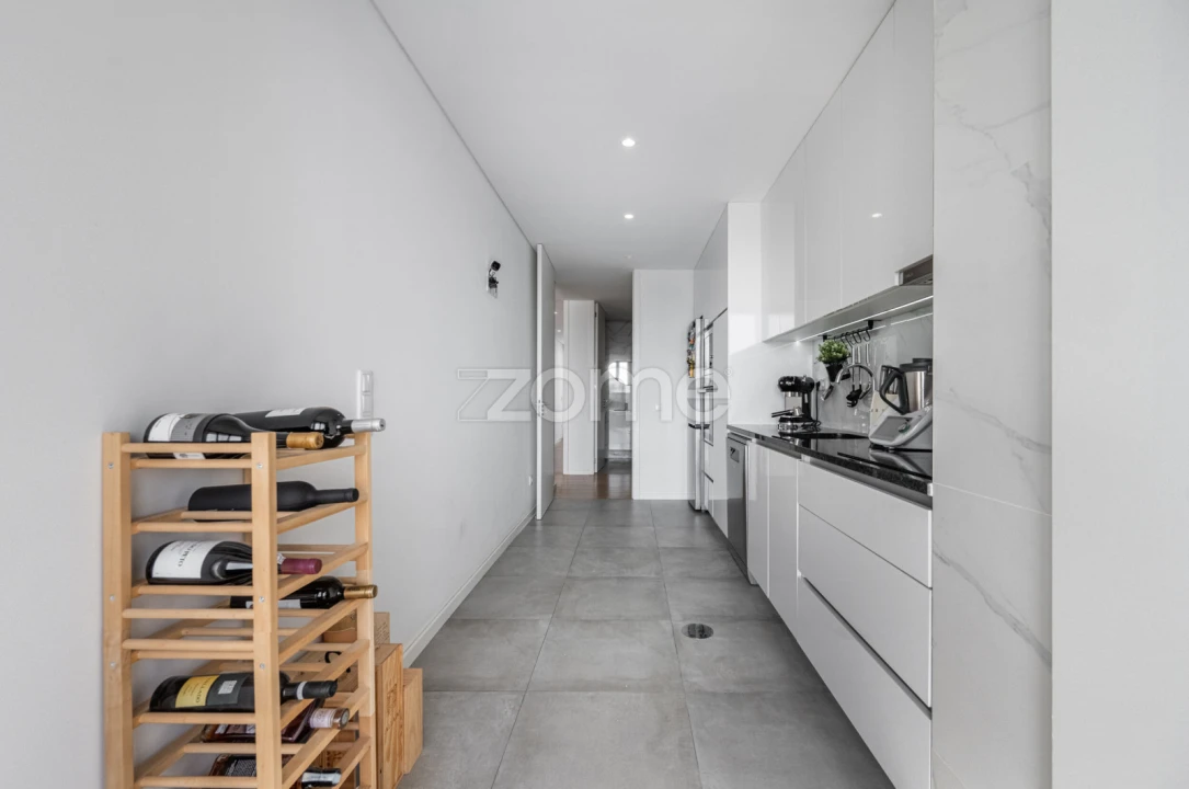 Apartamento T2 para Venda em Vilar de Pinheiro Foto 8