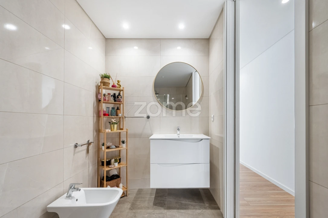 Apartamento T2 para Venda em Vilar de Pinheiro Foto 19