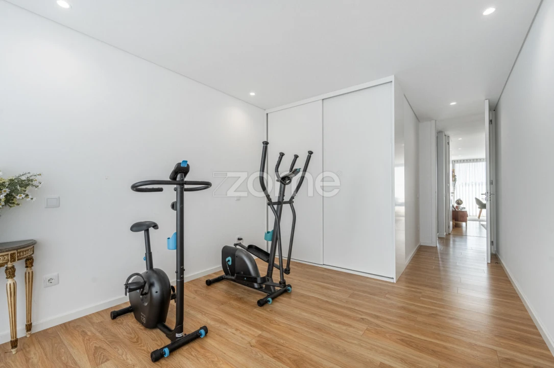 Apartamento T2 para Venda em Vilar de Pinheiro Foto 21