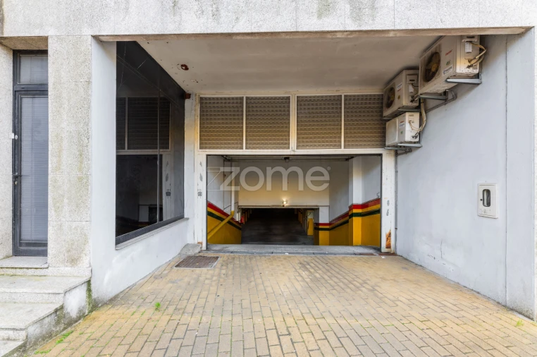 Garagem para Venda em São Vitor (Braga) Foto 2