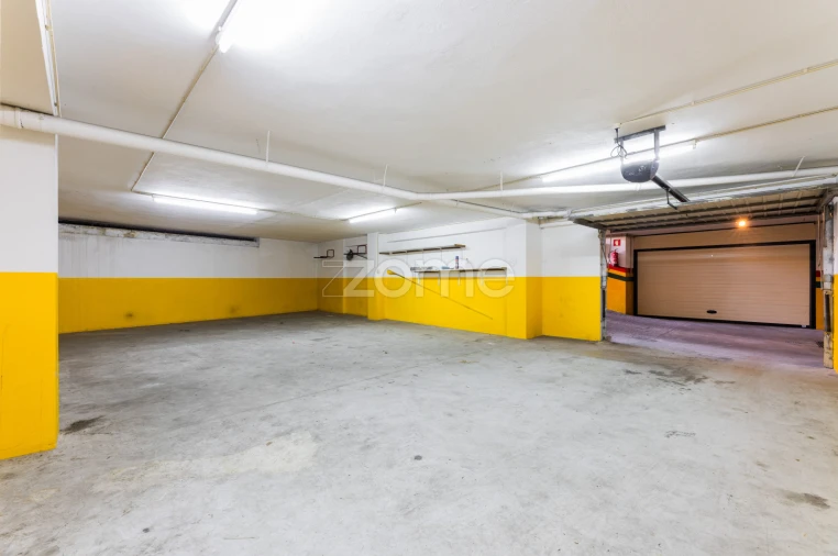 Garagem para Venda em São Vitor (Braga) Foto 7