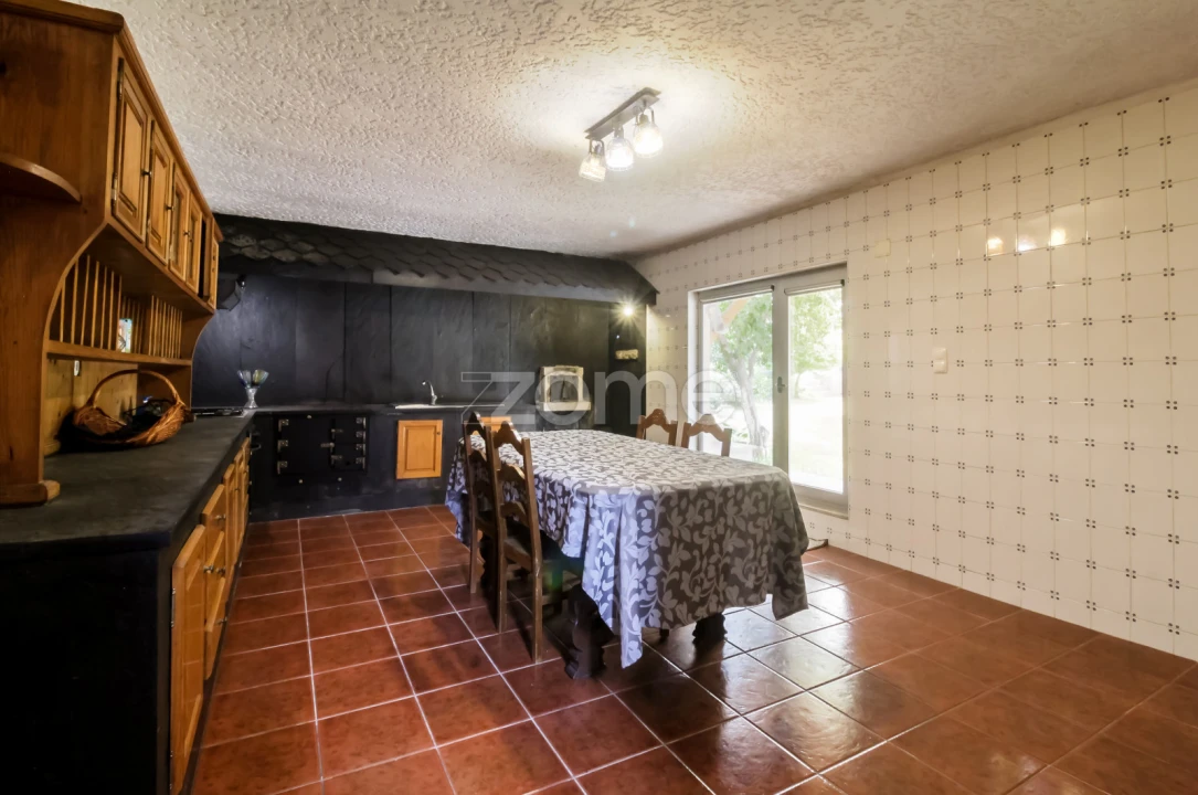 Moradia T6 para Arrendamento em Campo e Sobrado Foto 47