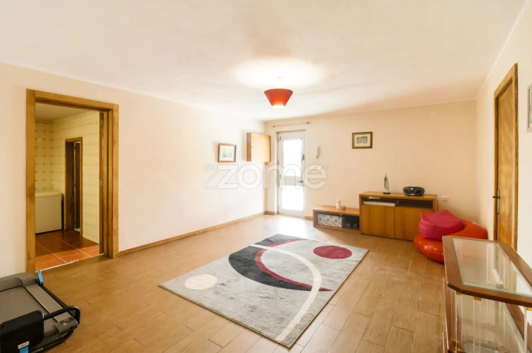 Moradia T6 para Arrendamento em Campo e Sobrado Foto 41