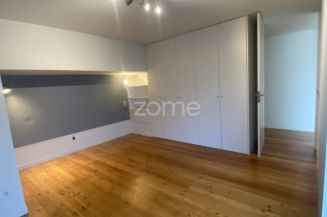 Apartamento T4 para Arrendamento em Aldoar, Foz do Douro e Nevogilde Foto 8