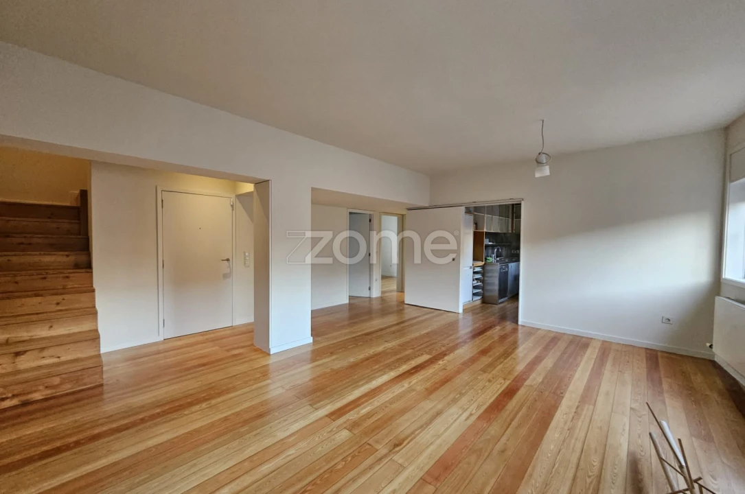 Apartamento T4 para Arrendamento em Aldoar, Foz do Douro e Nevogilde Foto 11