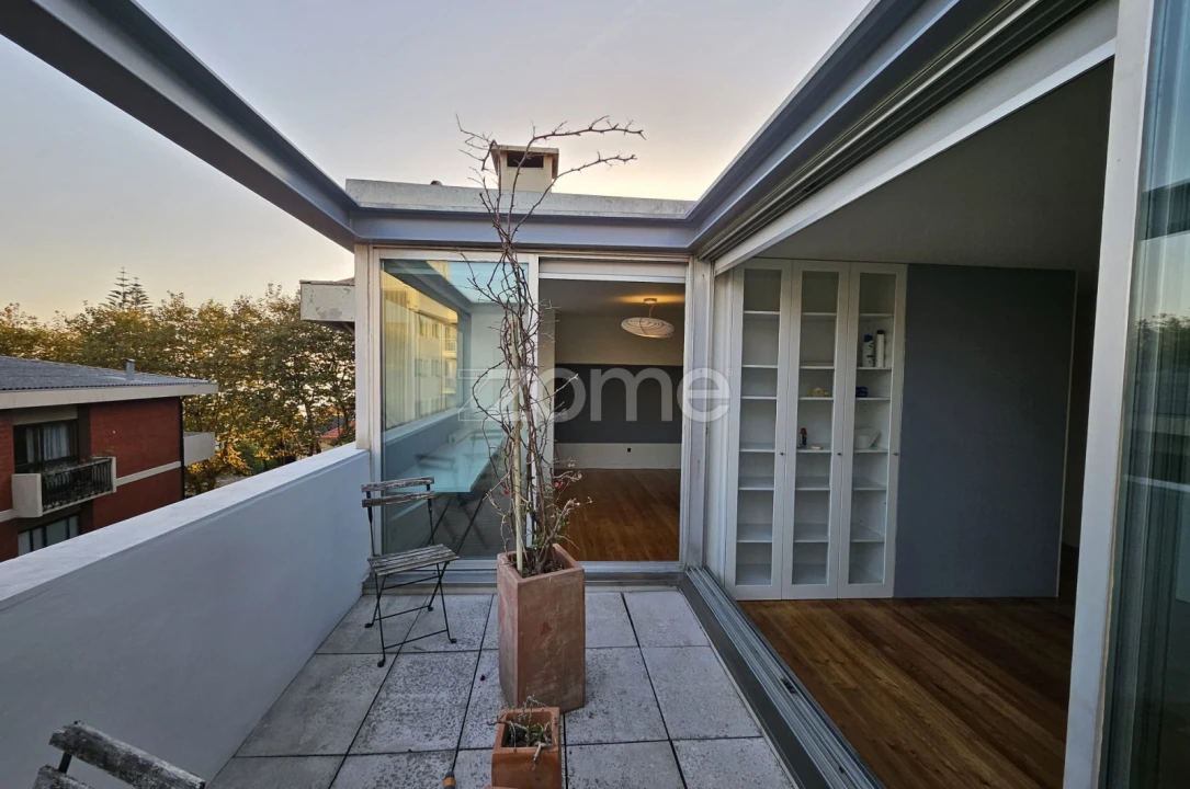 Apartamento T4 para Arrendamento em Aldoar, Foz do Douro e Nevogilde Foto 1