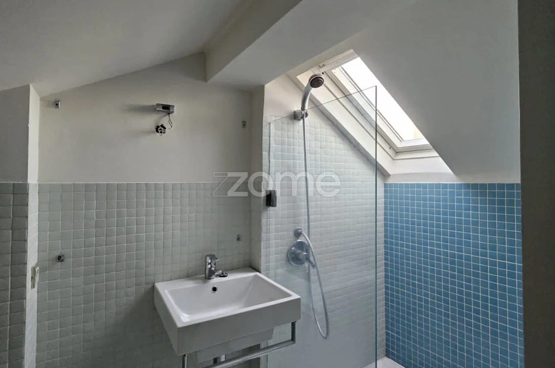 Apartamento T4 para Arrendamento em Aldoar, Foz do Douro e Nevogilde Foto 4