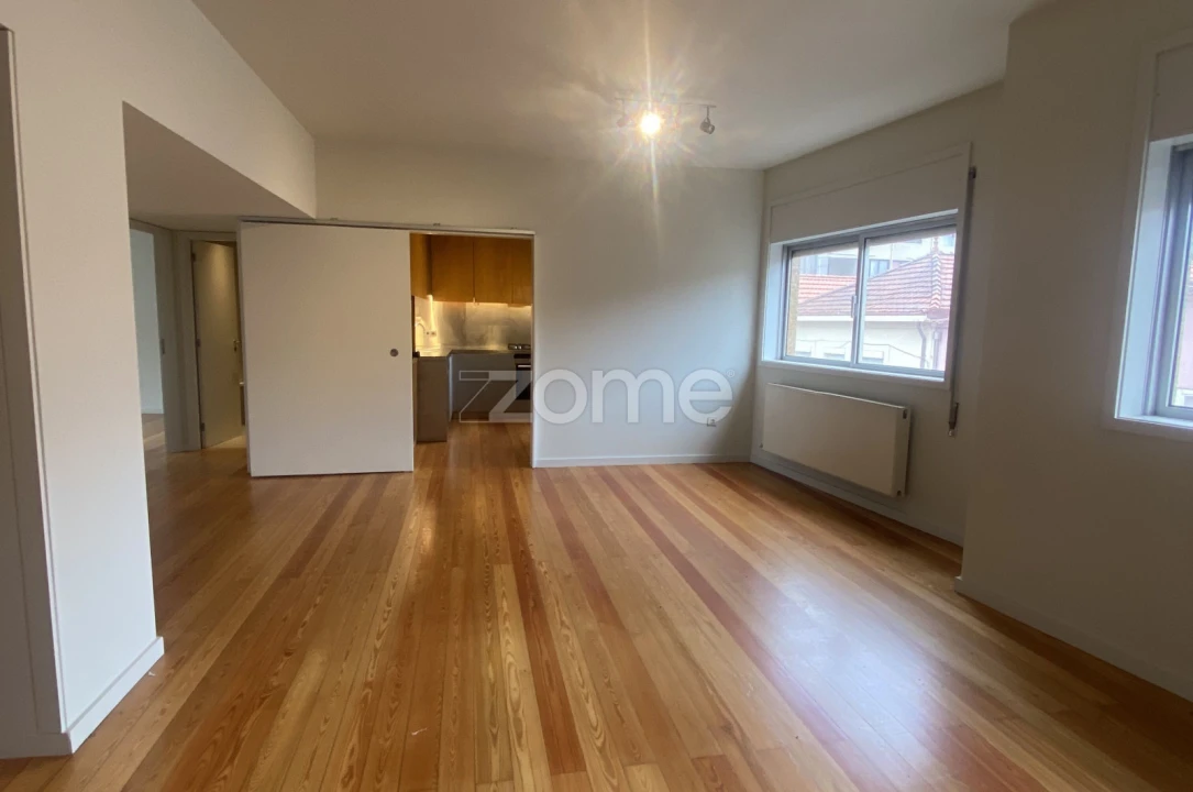 Apartamento T4 para Arrendamento em Aldoar, Foz do Douro e Nevogilde Foto 12