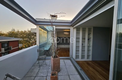 Apartamento T4 para Arrendamento em Aldoar, Foz do Douro e Nevogilde