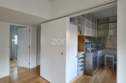 Apartamento T4 para Arrendamento em Aldoar, Foz do Douro e Nevogilde