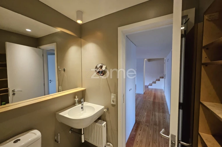Apartamento T4 para Arrendamento em Aldoar, Foz do Douro e Nevogilde Foto 18