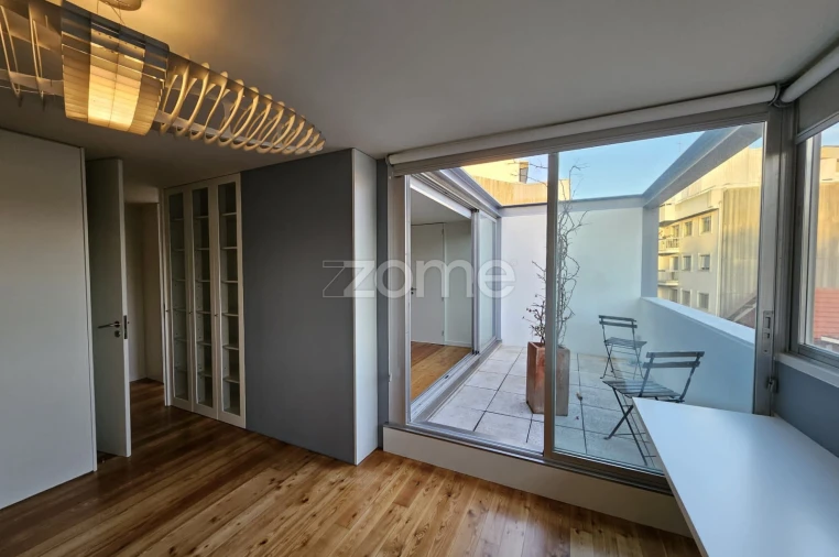 Apartamento T4 para Arrendamento em Aldoar, Foz do Douro e Nevogilde Foto 7