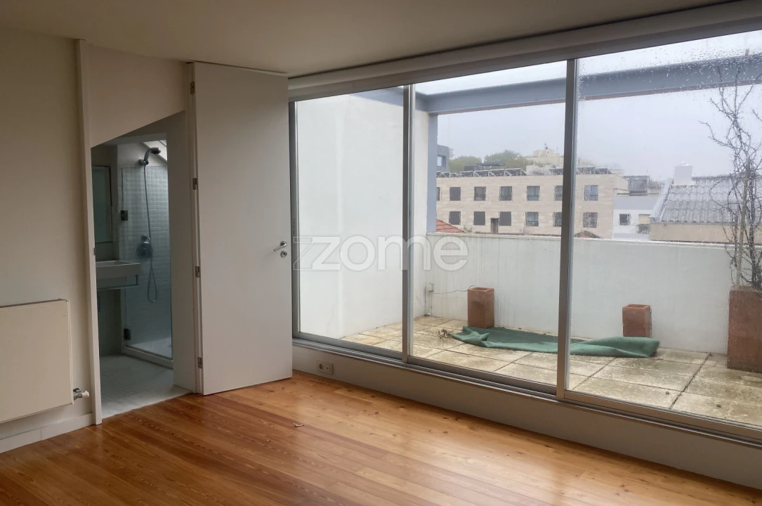 Apartamento T4 para Arrendamento em Aldoar, Foz do Douro e Nevogilde Foto 2