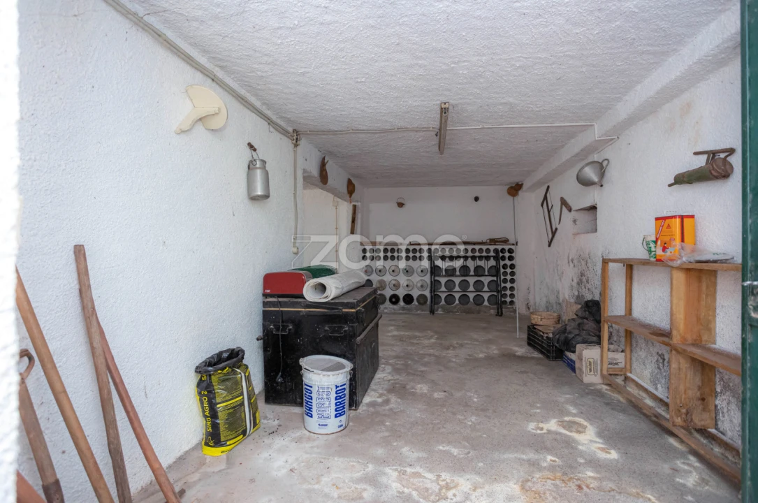 Moradia T1 para Venda em Almalagues Foto 24