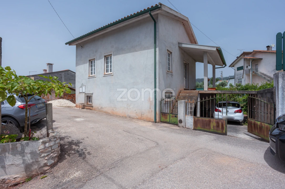 Moradia T1 para Venda em Almalagues Foto 31