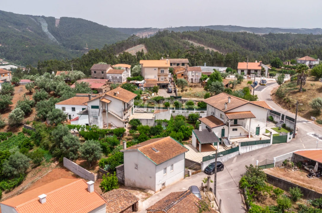 Moradia T1 para Venda em Almalagues Foto 5